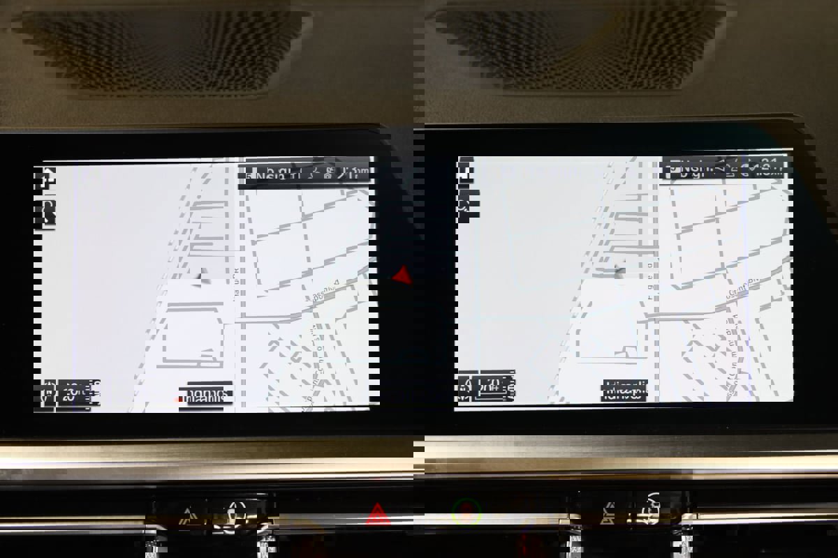 Used 2021 BMW 430i Convertible w/ Premium Package image 20