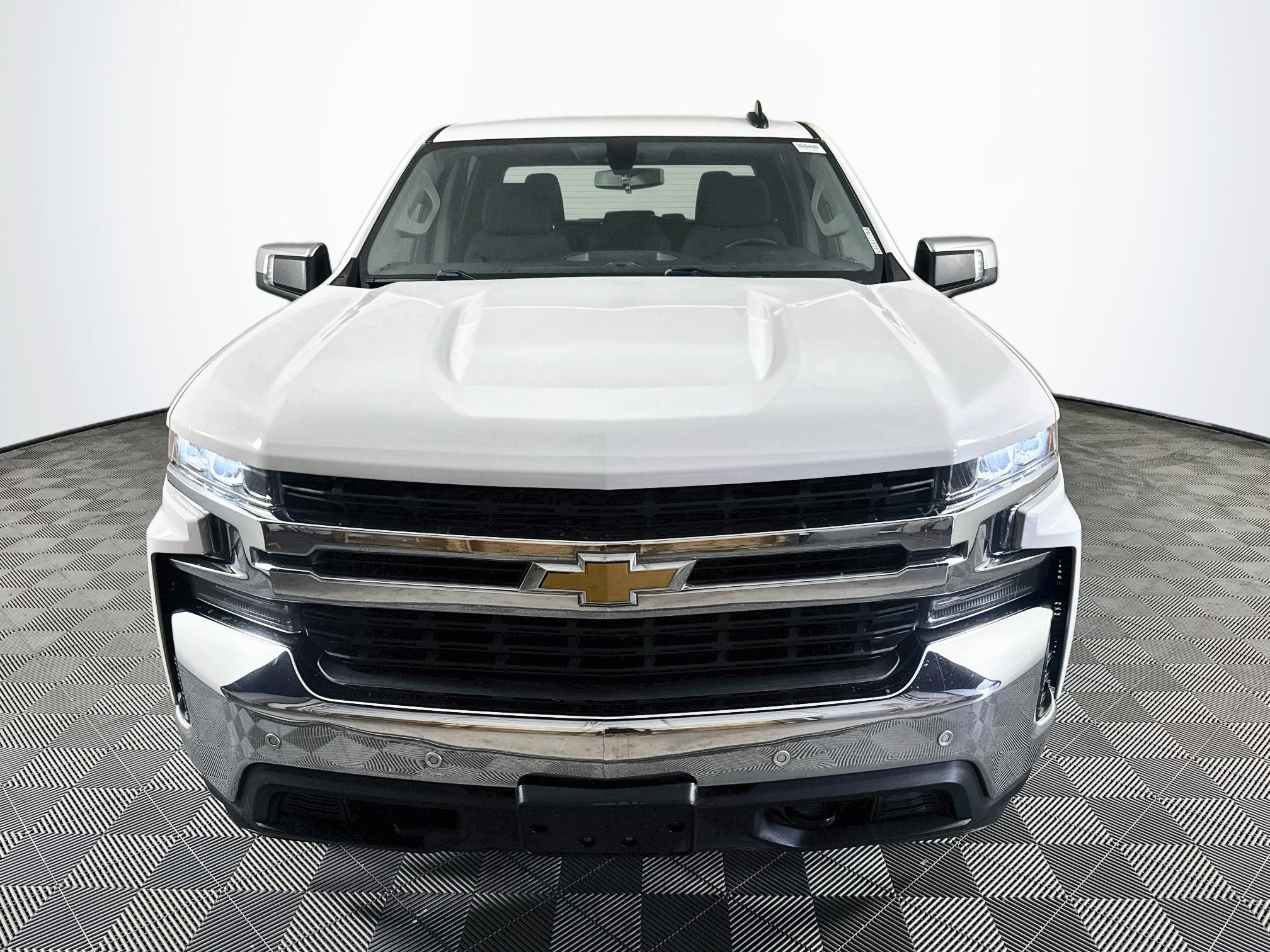 Used 2020 Chevrolet Silverado 1500 LT w/ Texas Edition RWD image 2