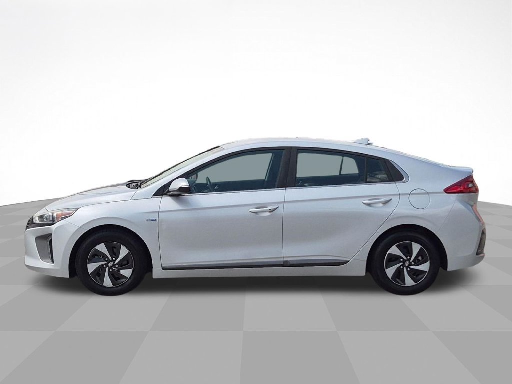 Used 2017 Hyundai Ioniq SEL FWD image 8