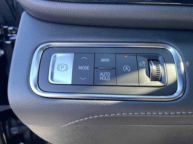 New 2026 Buick Enclave Avenir w/ Super Cruise Package image 13