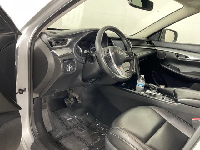 Used 2021 INFINITI QX50 Luxe FWD image 18