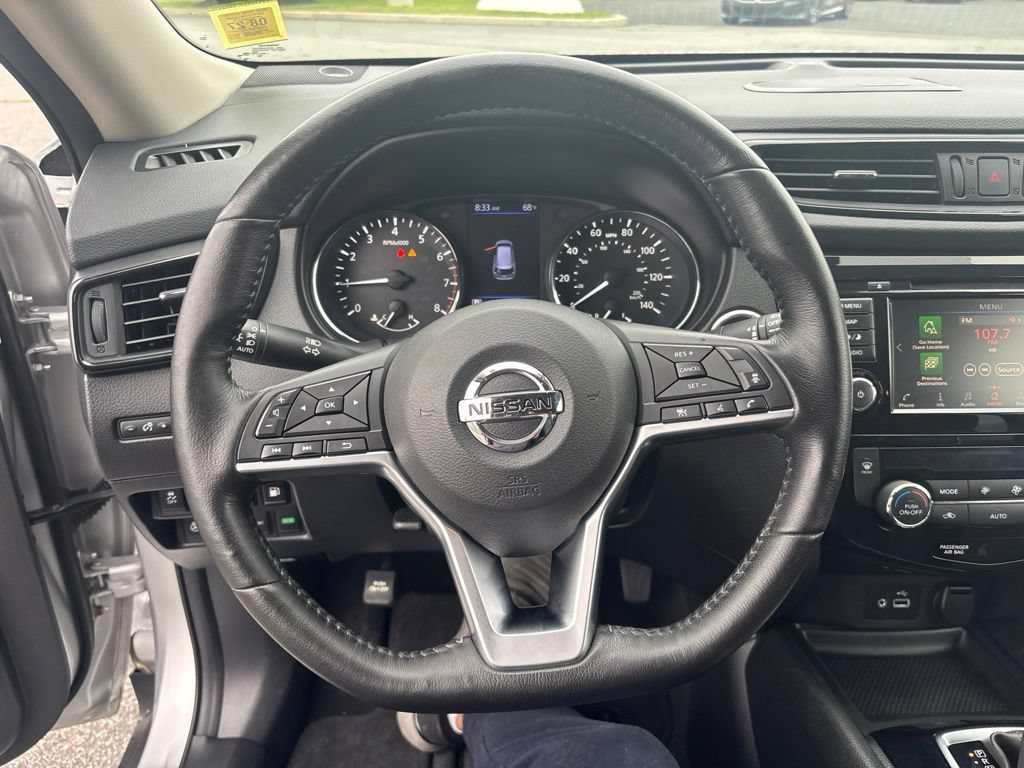 Used 2018 Nissan Rogue SV w/ Sun & Sound Touring Package AWD/4WD image 25