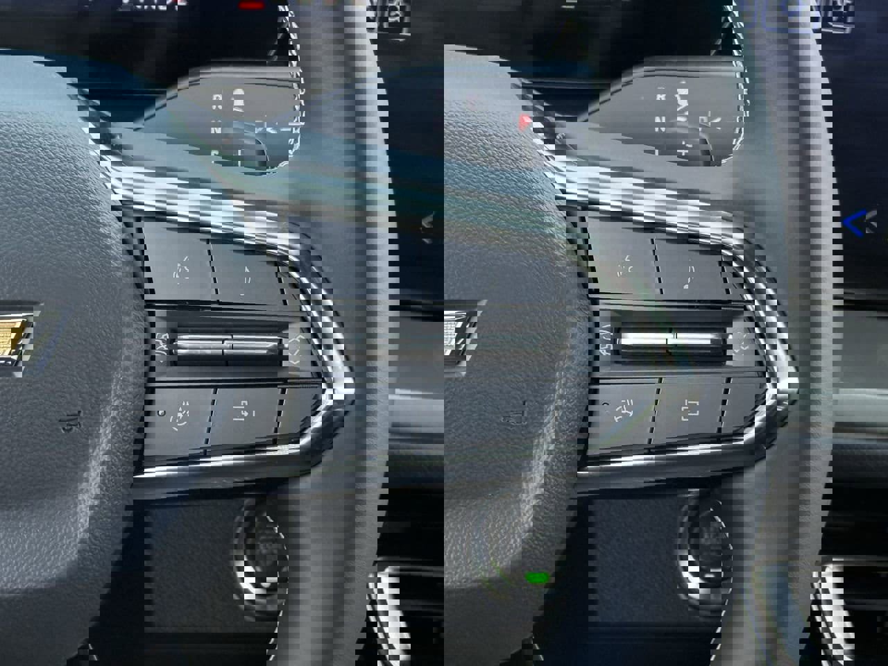 New 2026 Chevrolet Traverse LT image 14