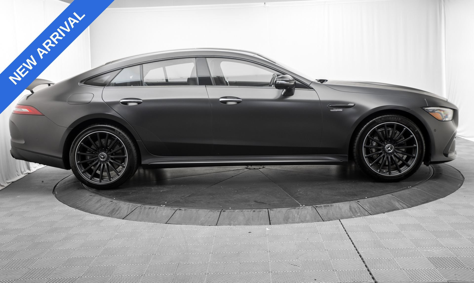 Used 2021 Mercedes-Benz AMG GT 43 image 8