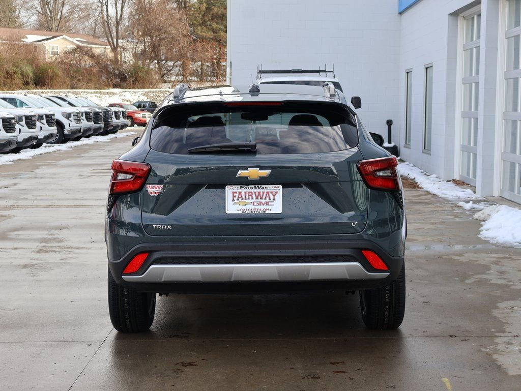 New 2026 Chevrolet Trax LT w/ Driver Confidence Package image 9