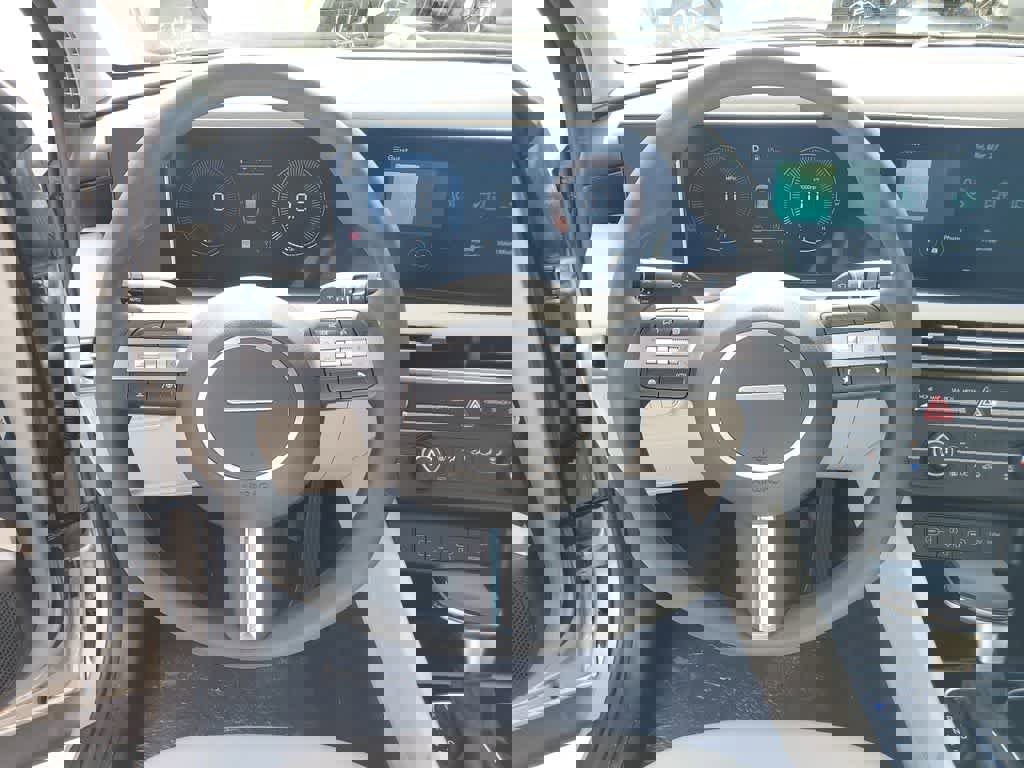 New 2026 Hyundai Tucson SE image 24