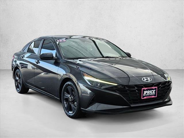 Used 2023 Hyundai Elantra SEL FWD image 3