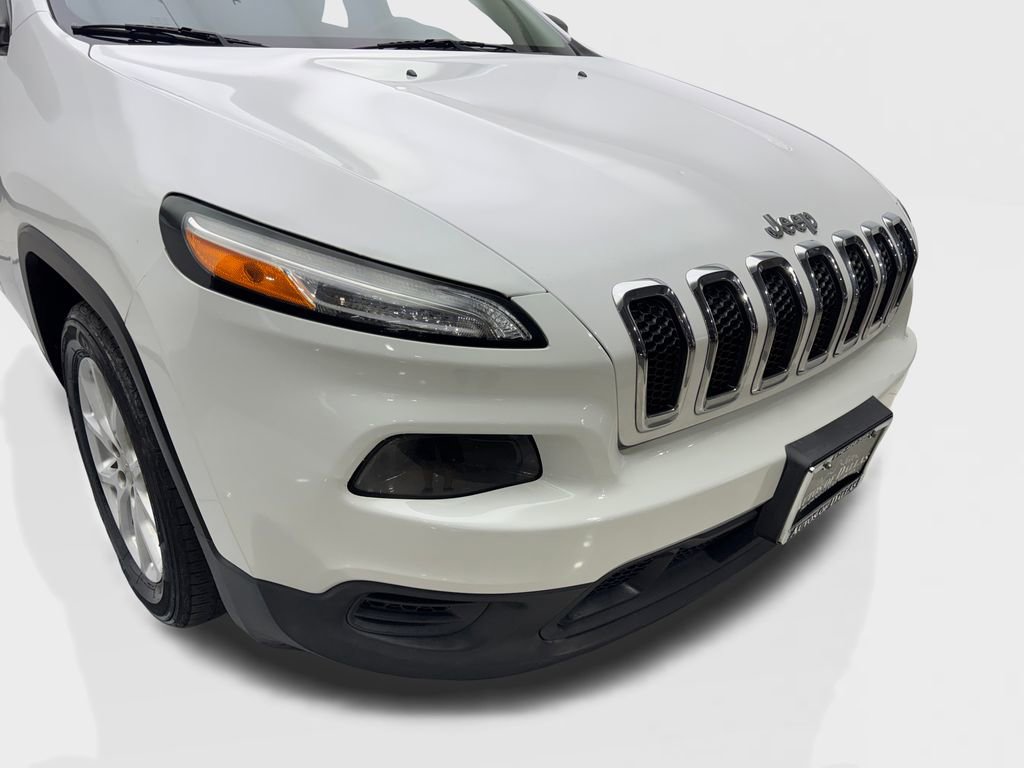 Used 2017 Jeep Cherokee Sport image 17