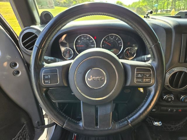 Used 2013 Jeep Wrangler Sport AWD/4WD image 26