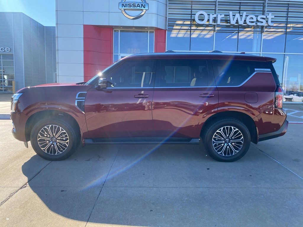 Used 2025 Nissan Armada SL image 2