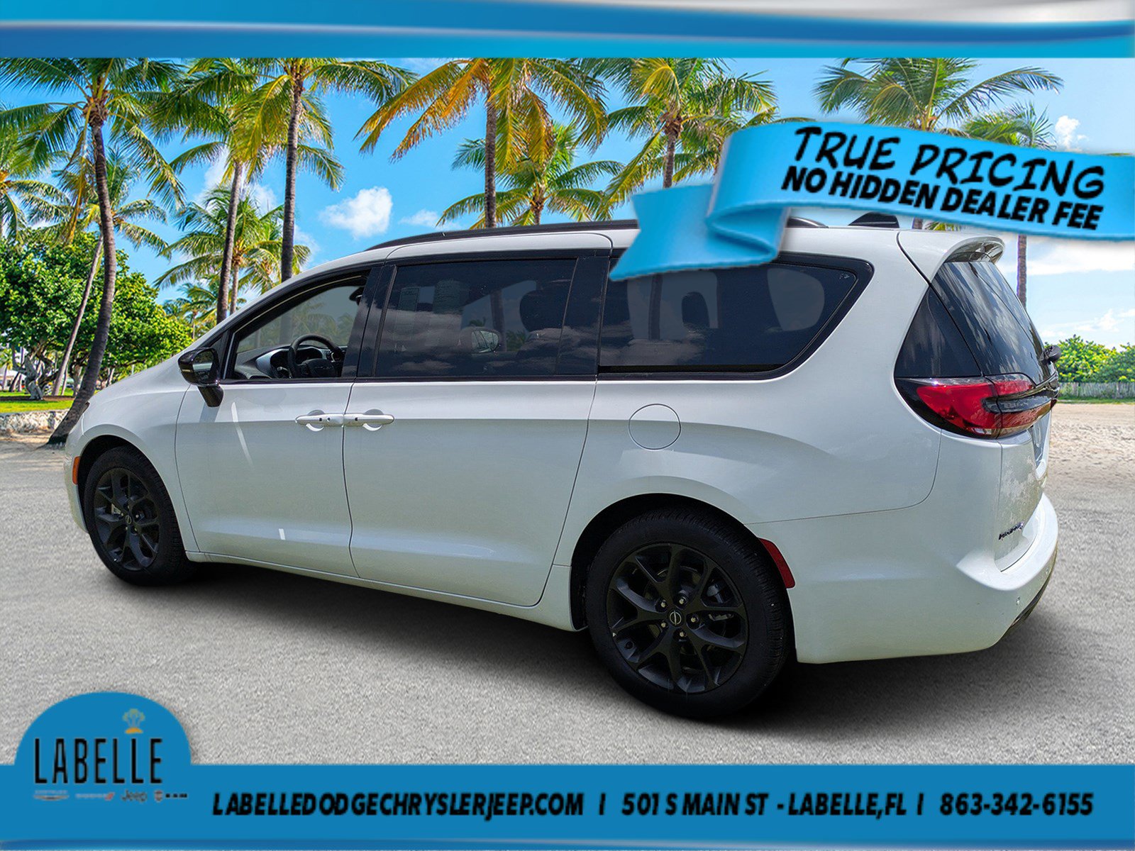 Used 2025 Chrysler Pacifica Limited FWD image 5