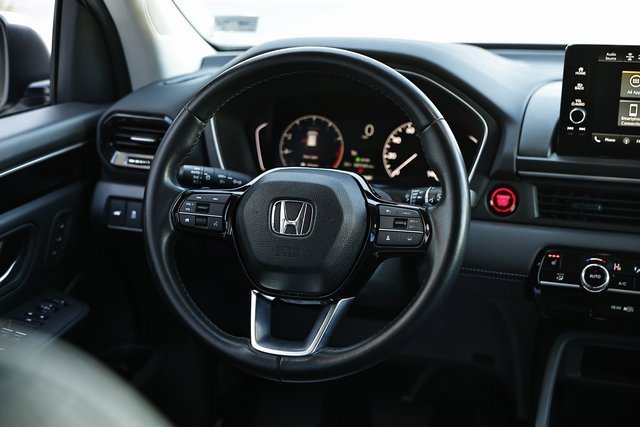 Used 2025 Honda Pilot EX-L image 28