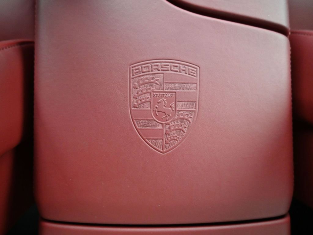 Certified 2022 Porsche Panamera Platinum Edition image 26