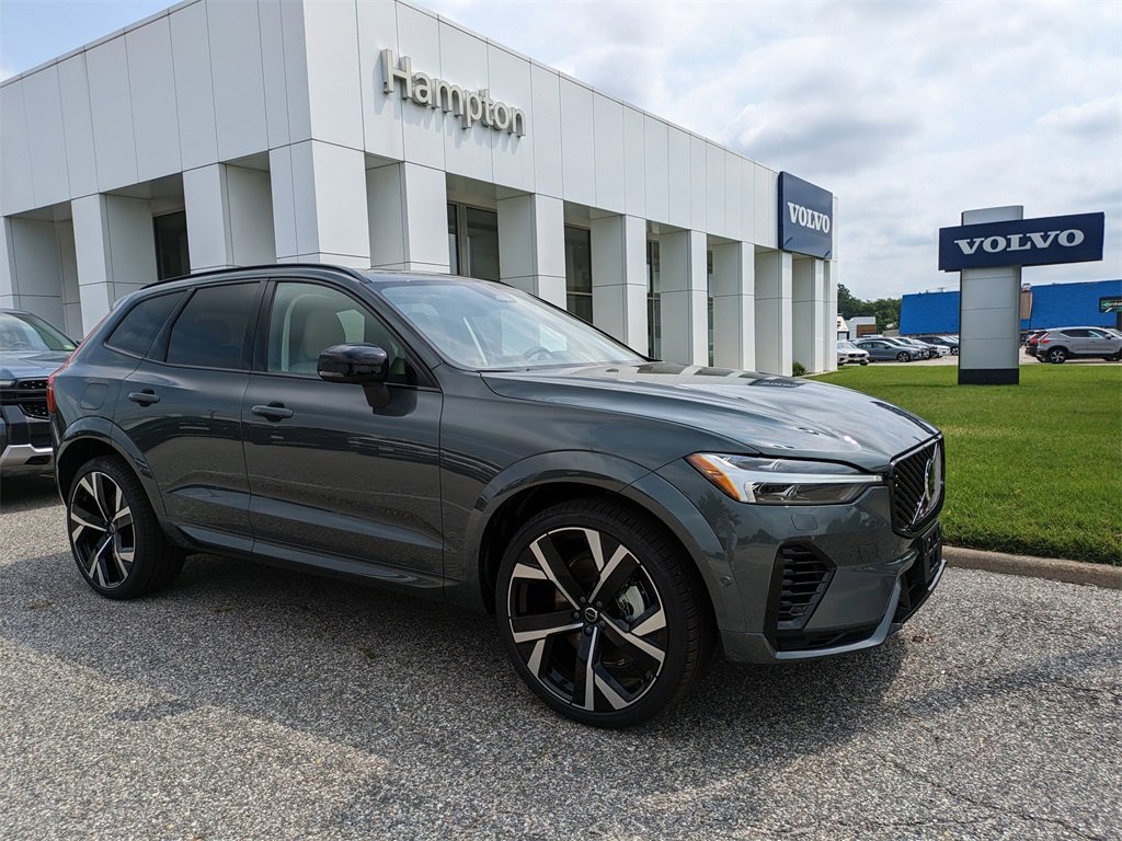 New 2026 Volvo XC60 T8 Ultra image 2