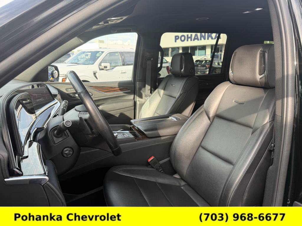 Used 2023 Cadillac Escalade ESV Luxury AWD/4WD image 19
