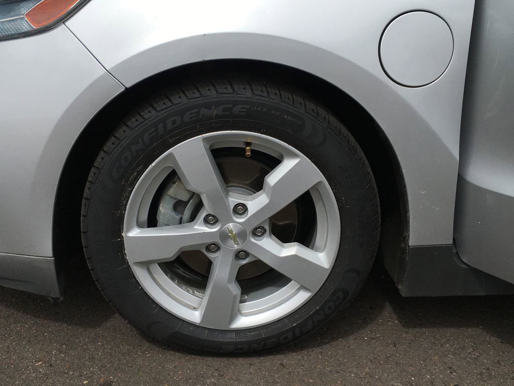 Used 2013 Chevrolet Volt Premium w/ Premium Trim Package FWD image 34