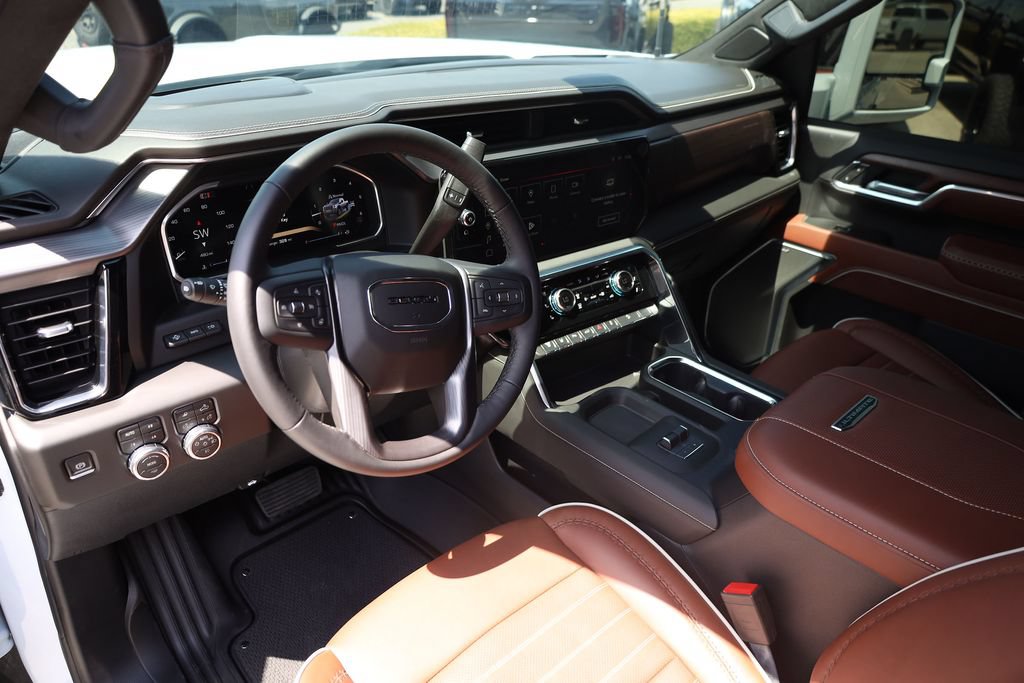 Used 2026 GMC Sierra 3500 Denali Ultimate AWD/4WD image 12