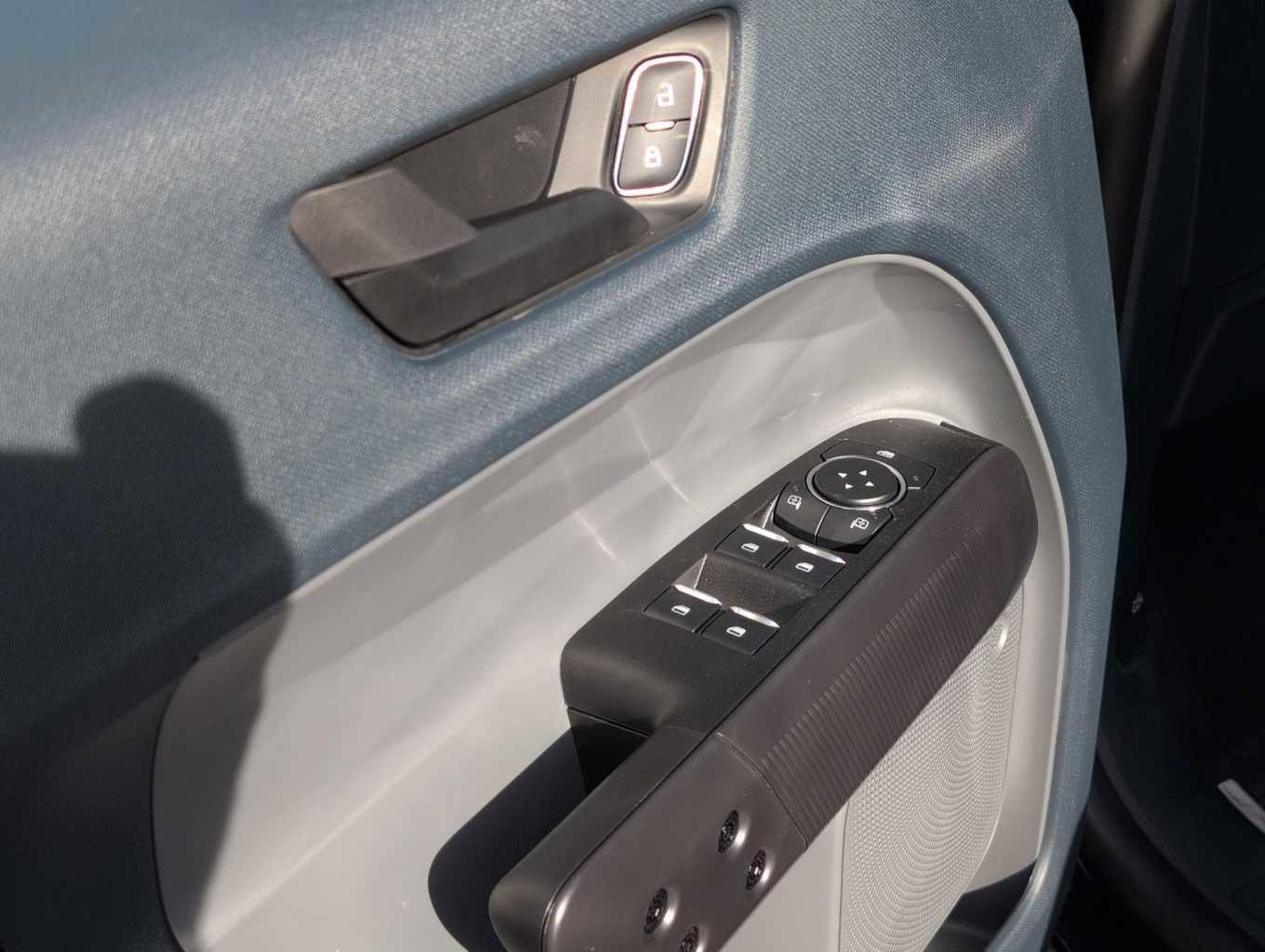 New 2025 Ford Maverick XL w/ Equipment Group 102A image 18