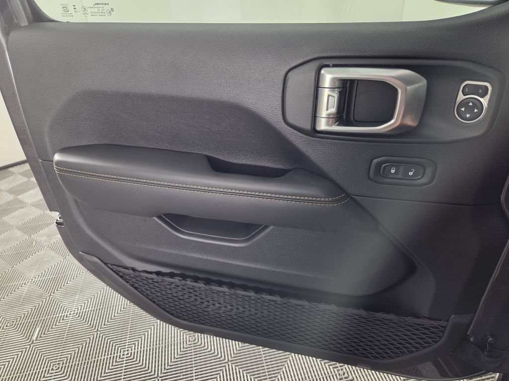 New 2026 Jeep Gladiator Sport AWD/4WD image 16