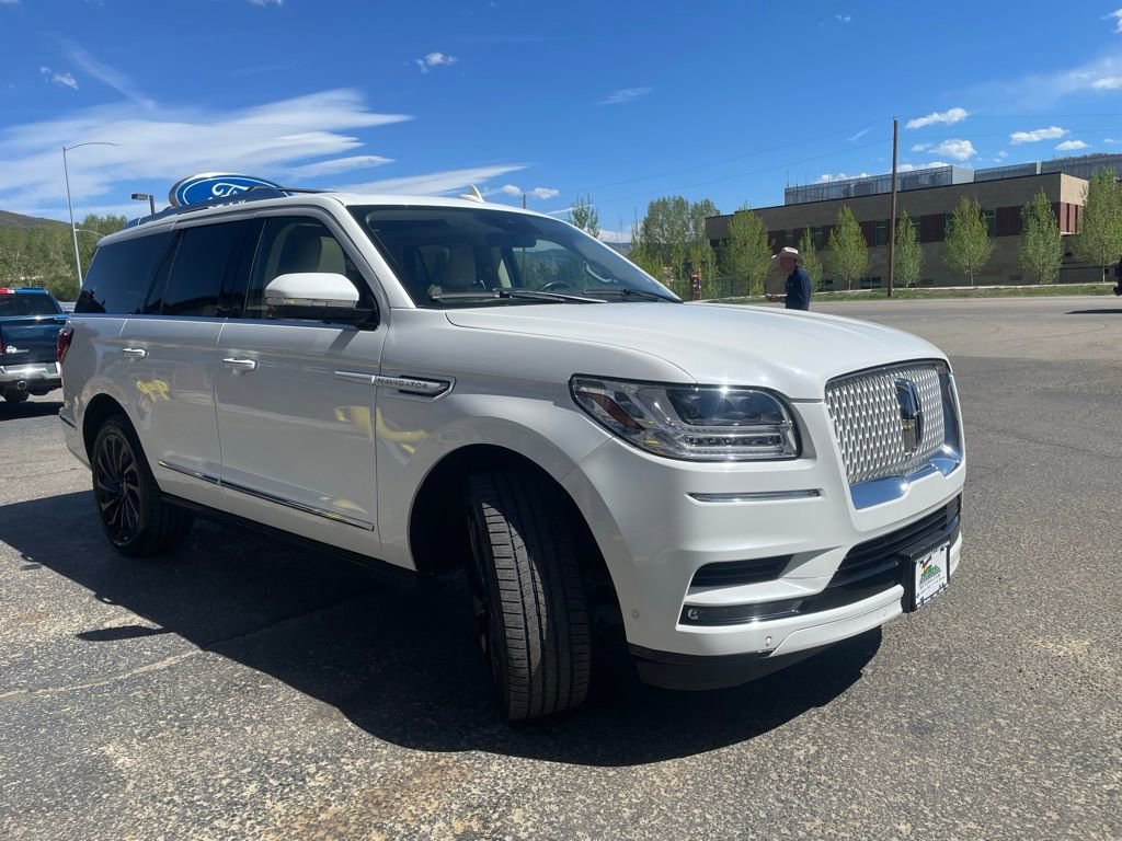 Used 2020 Lincoln Navigator Reserve w/ Equipment Group 208A Reserve AWD/4WD image 10