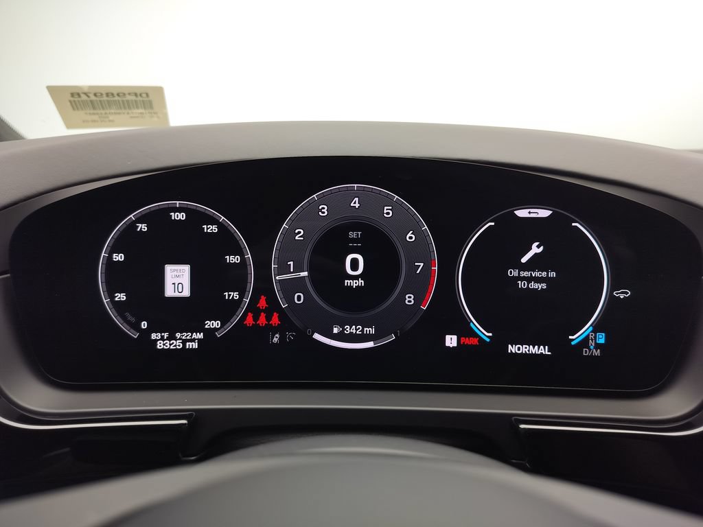 Certified 2025 Porsche Cayenne GTS AWD/4WD image 12