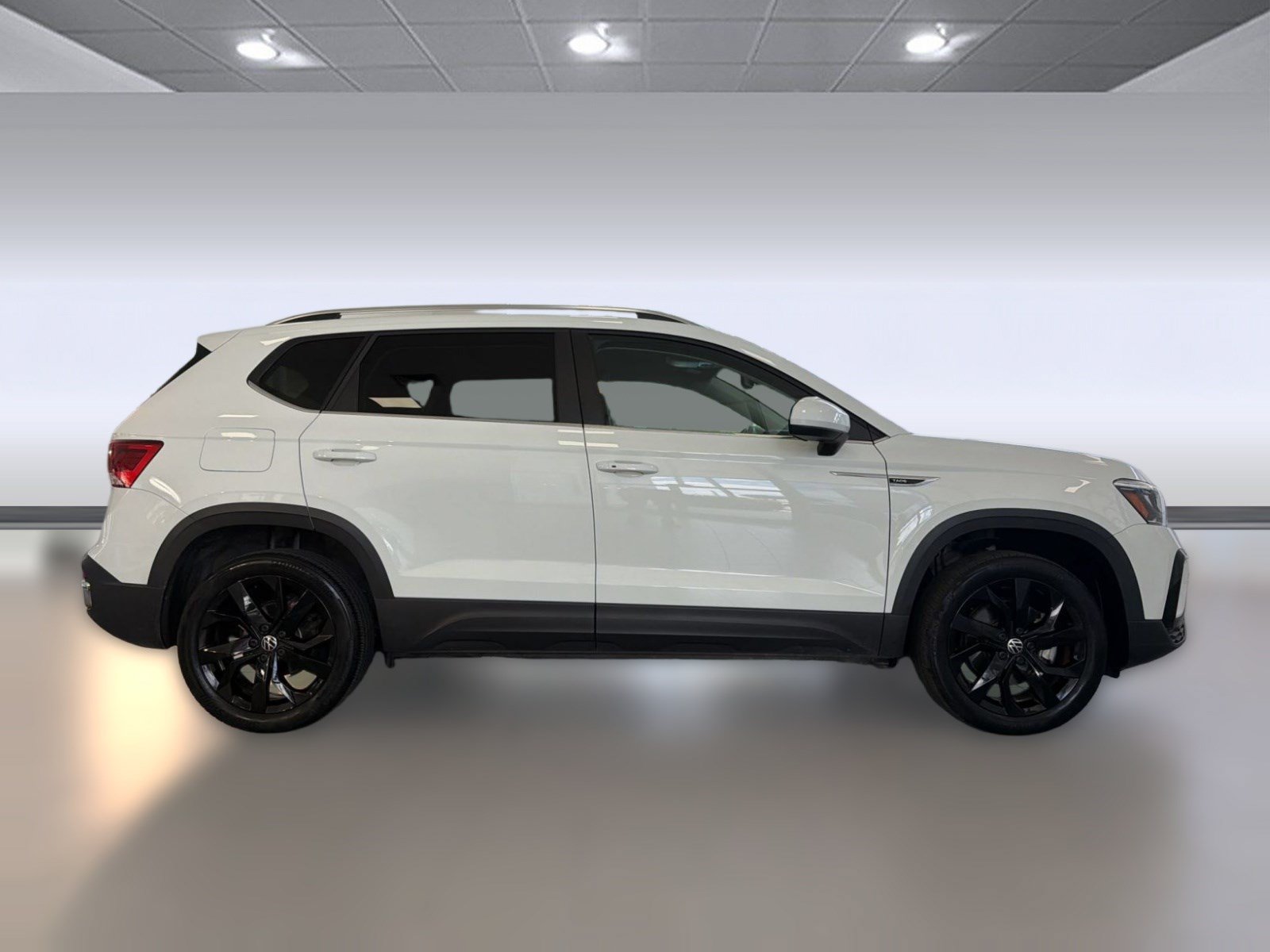Used 2024 Volkswagen Taos SE FWD image 8