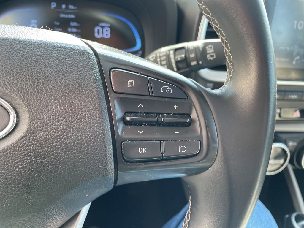 Used 2024 Hyundai Venue SEL FWD image 26