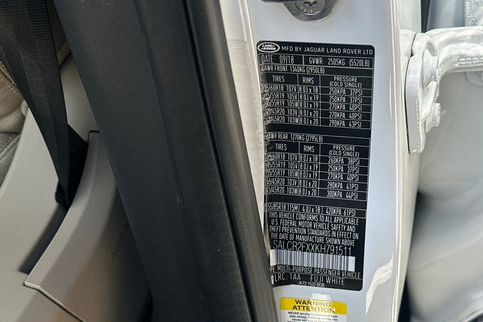 Used 2019 Land Rover Discovery Sport HSE image 37