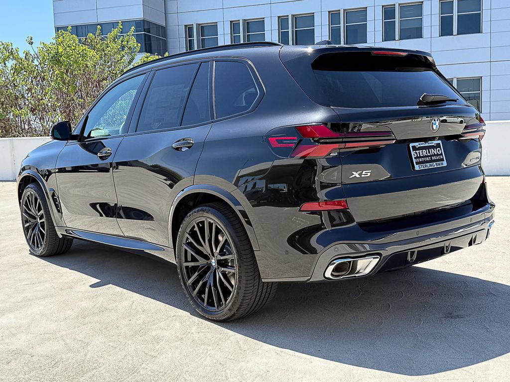 New 2026 BMW X5 xDrive40i w/ M Sport Package AWD/4WD image 4