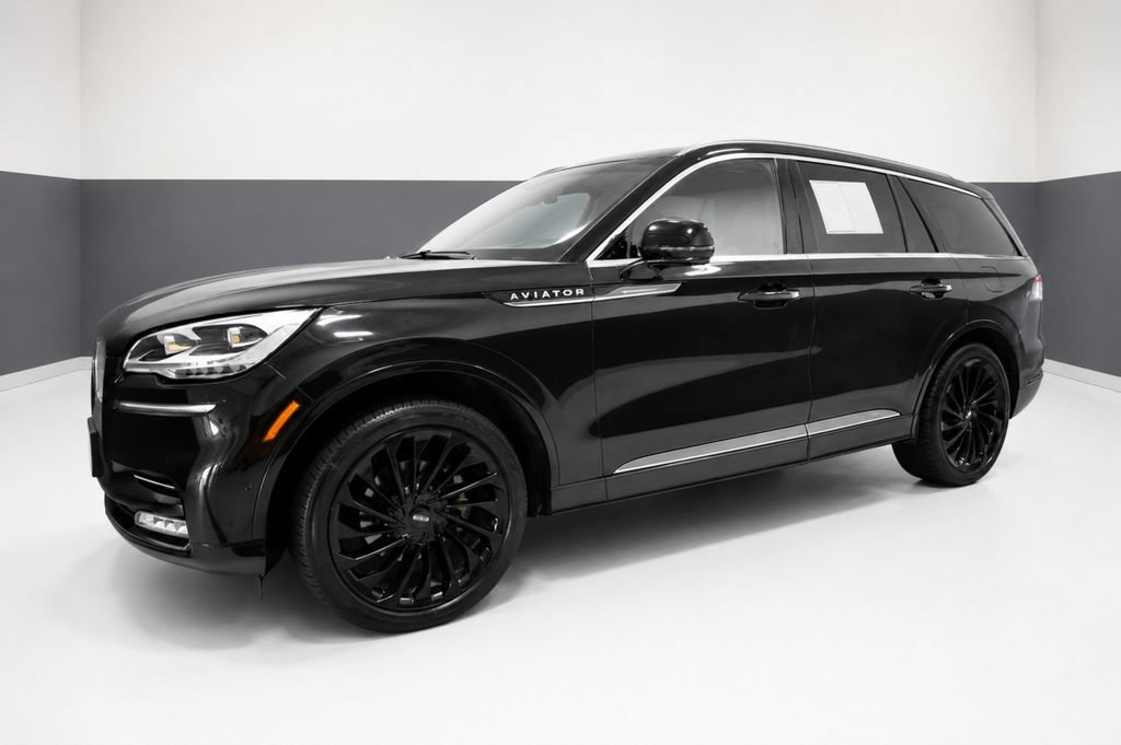 Used 2021 Lincoln Aviator Reserve w/ Equipment Group 210A AWD/4WD image 2