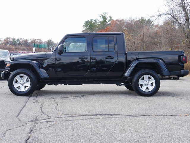 Used 2022 Jeep Gladiator Sport image 3