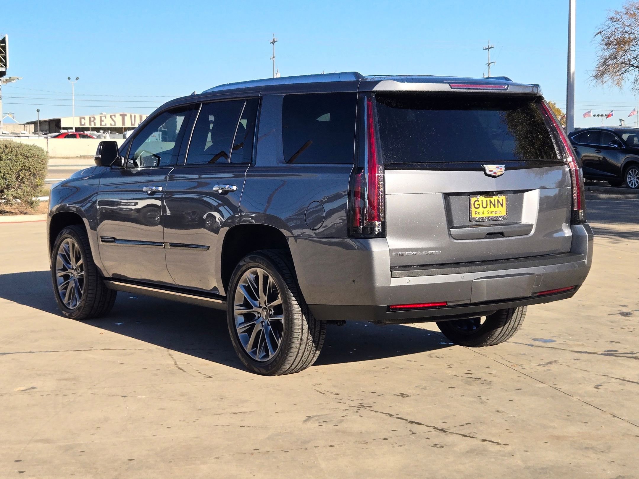 Certified 2020 Cadillac Escalade Platinum w/ Escalade Sport Edition image 5