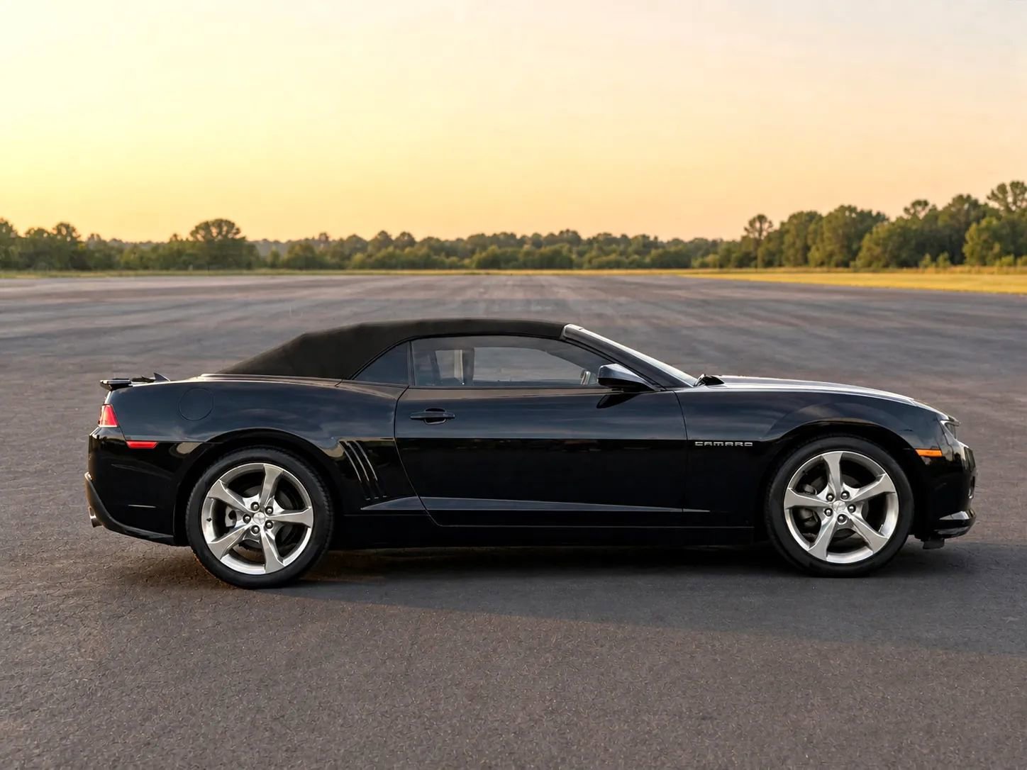 Used 2015 Chevrolet Camaro LT w/ RS Package RWD image 21