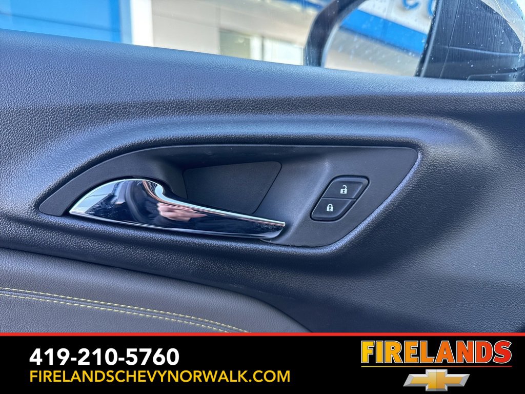 Certified 2025 Chevrolet Trax ACTIV w/ Sunroof Package image 12