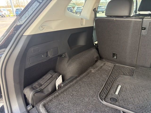 Used 2024 Volkswagen Tiguan SE AWD/4WD image 13