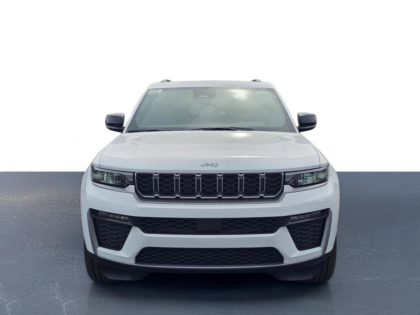 New 2026 Jeep Grand Cherokee Limited RWD image 2