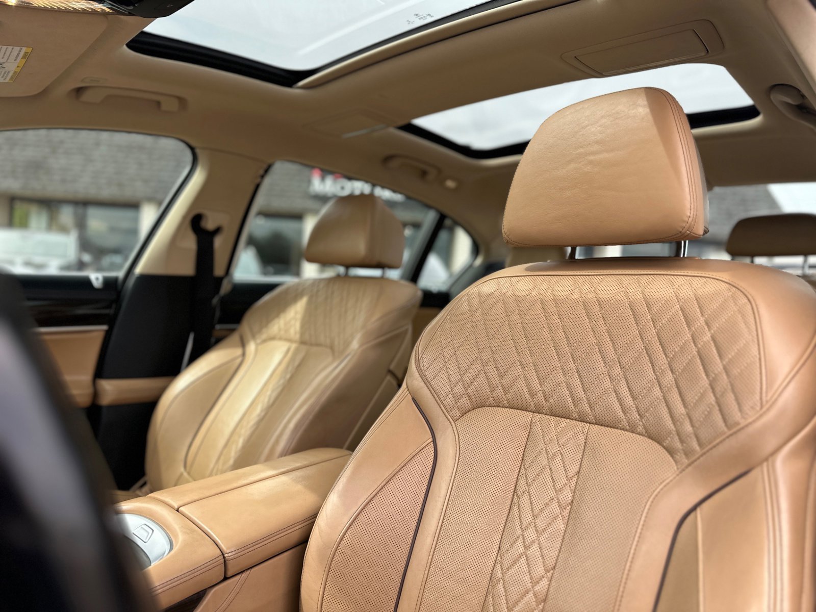 Used 2016 BMW 740i w/ Executive Package 2 RWD image 23