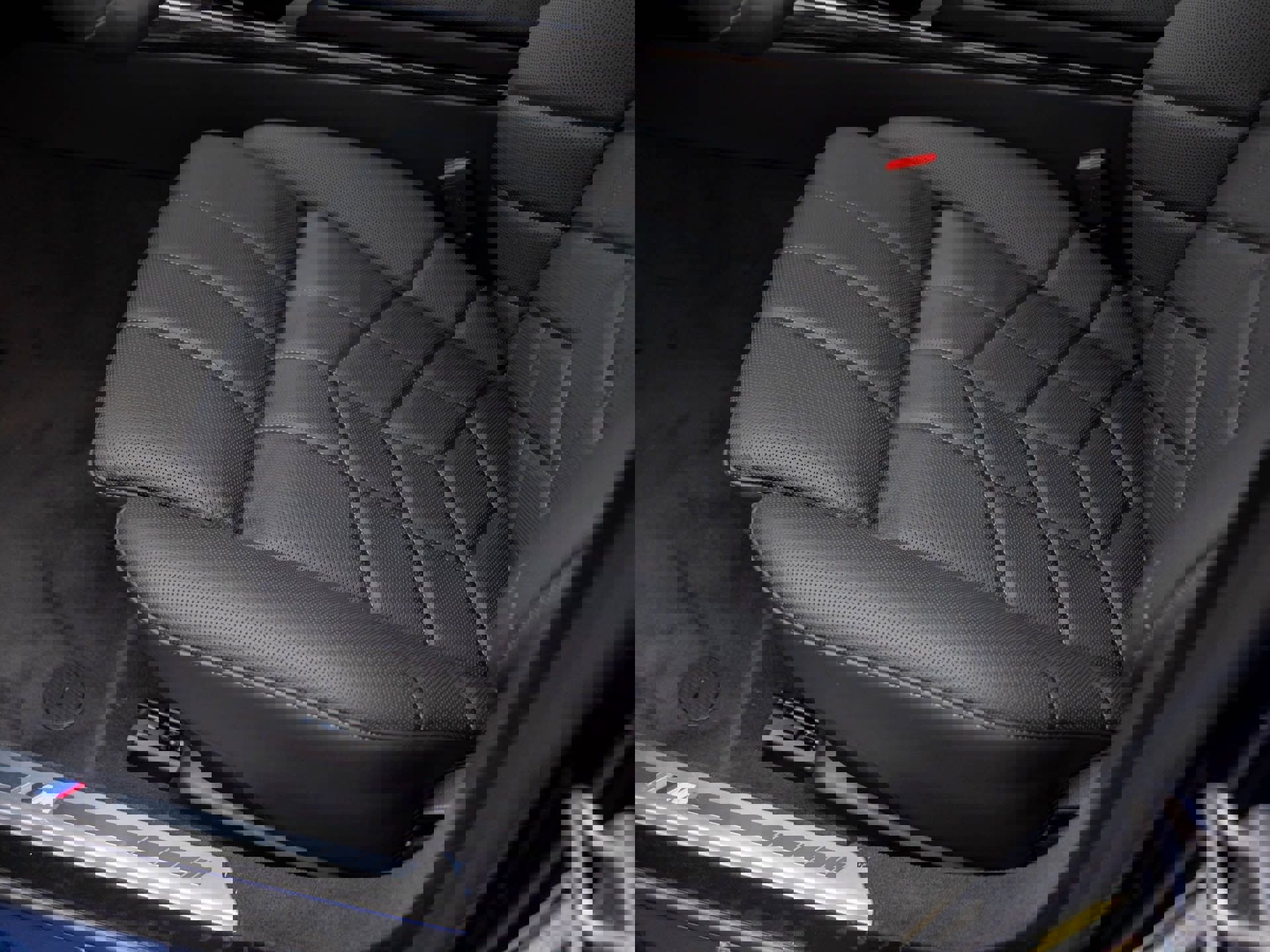 New 2026 BMW 750e xDrive w/ Executive Package image 17