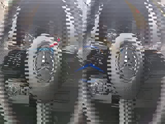 Used 2025 Mercedes-Benz Sprinter 2500 image 15