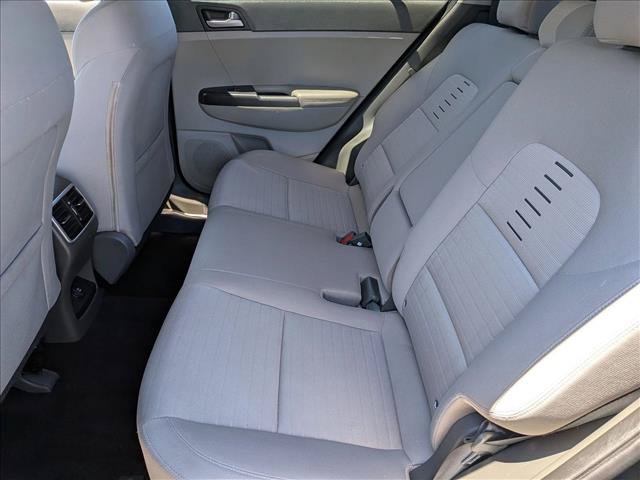 Used 2018 Kia Sportage LX FWD image 17