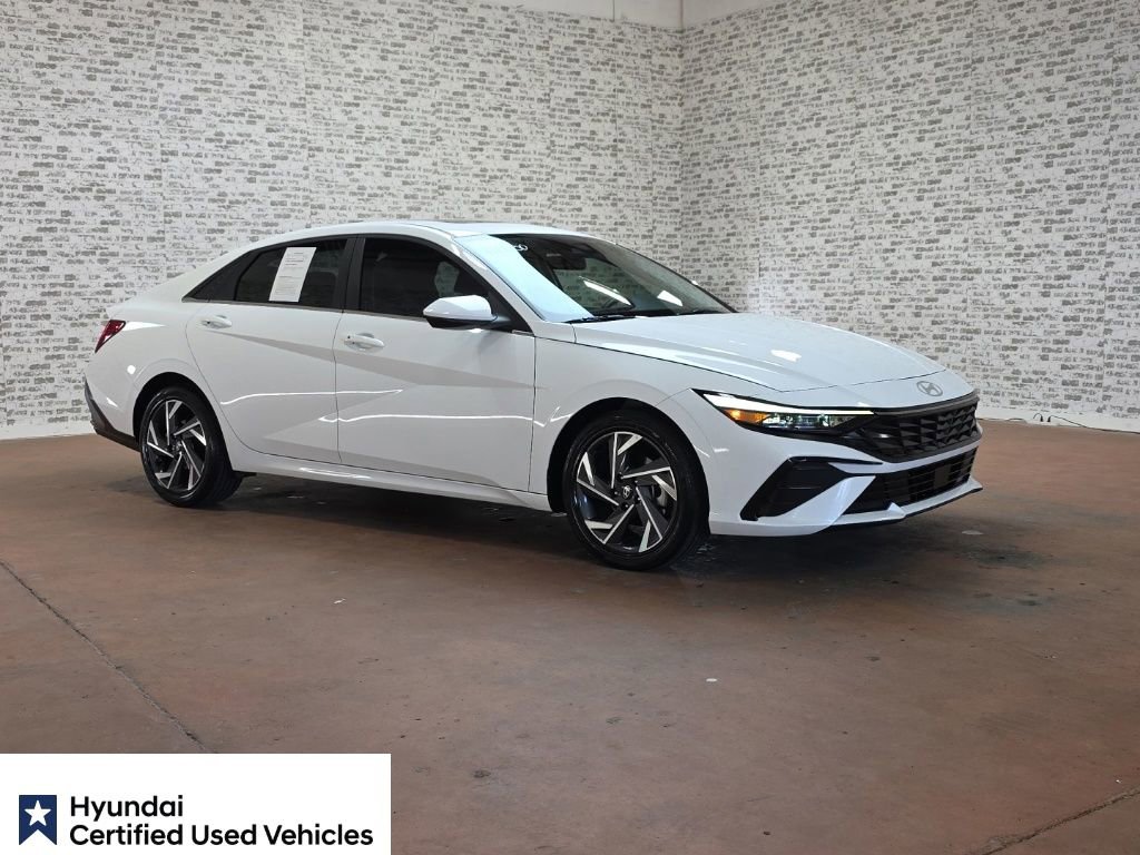 Used 2025 Hyundai Elantra SEL FWD video 1