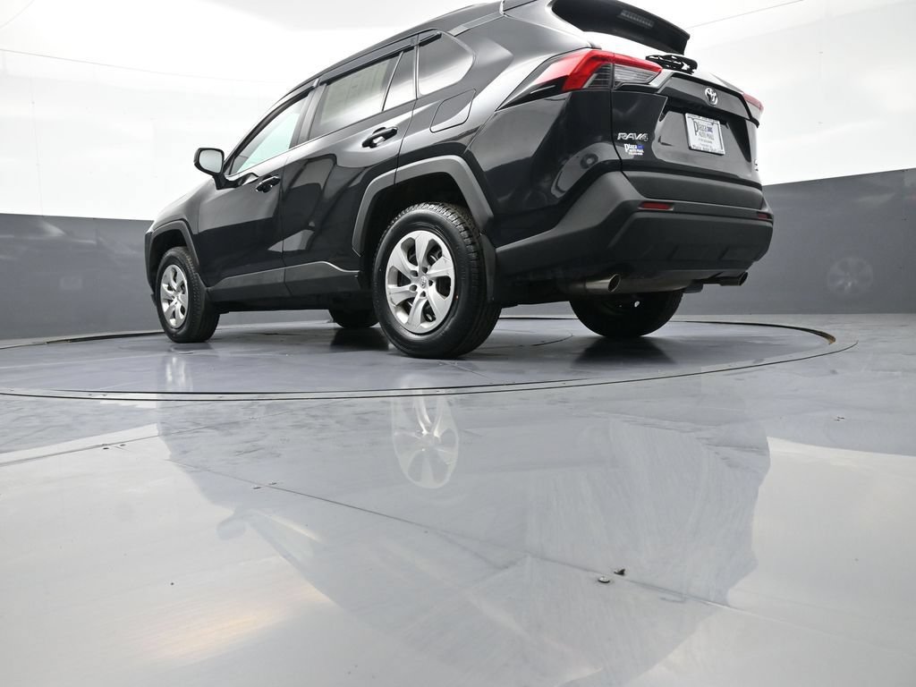 Used 2019 Toyota RAV4 LE w/ All Weather Liner Package AWD/4WD image 31