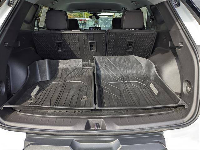 Used 2025 Chevrolet Blazer LT w/ Convenience Package FWD image 5
