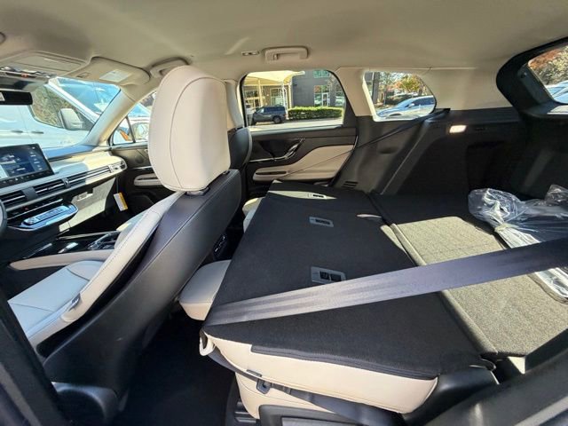 New 2026 Lincoln Corsair Premiere image 12