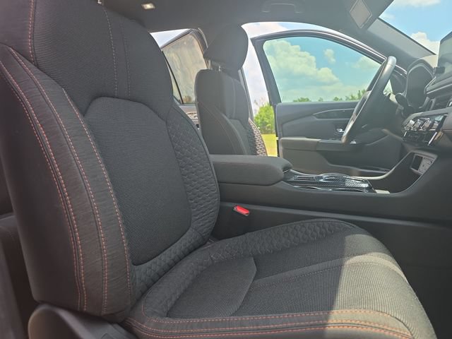 Used 2025 Honda Pilot Sport image 11