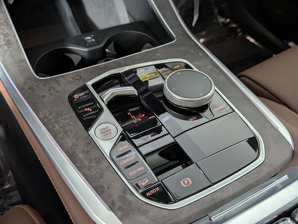 Certified 2024 BMW X5 xDrive40i w/ M Sport Package image 40