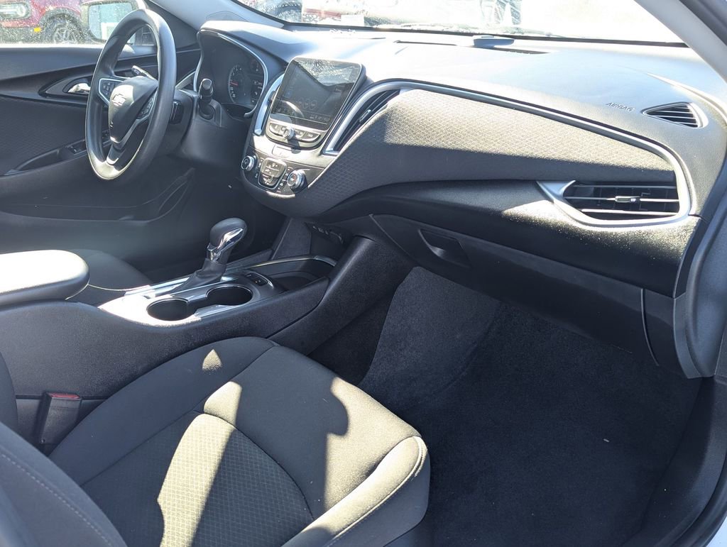 Used 2022 Chevrolet Malibu LS w/ Driver Confidence Package II FWD image 25