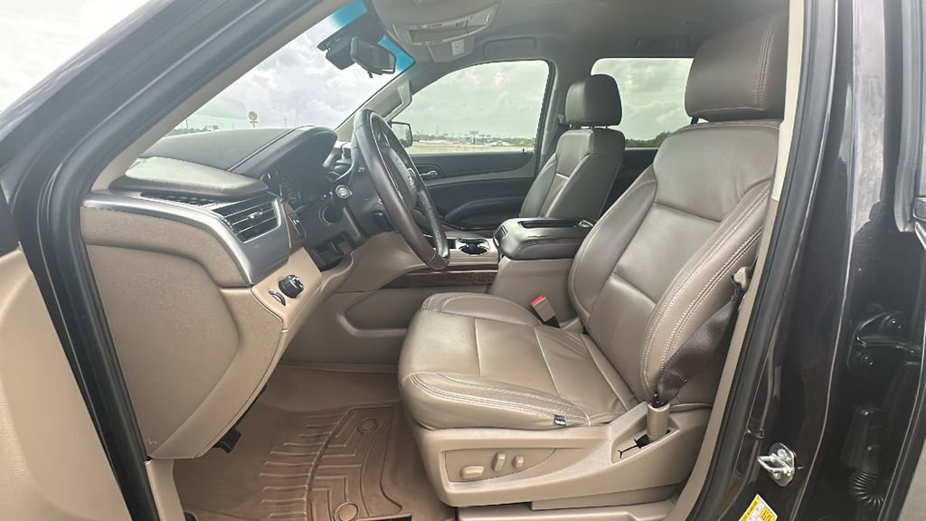 Used 2017 Chevrolet Tahoe LS RWD image 4