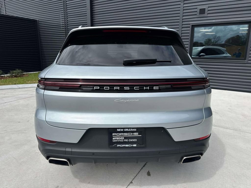 Certified 2025 Porsche Cayenne image 12