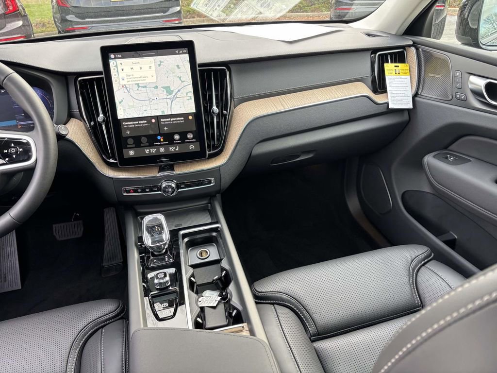 New 2026 Volvo XC60 B5 Ultra w/ Protection Package Premier image 30